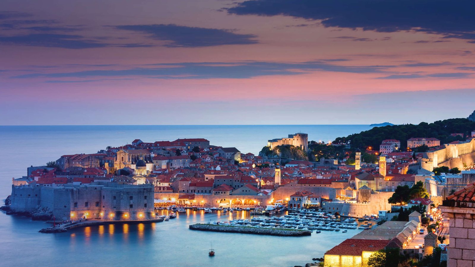 Dubrovnik city and Old Town private transfer hub