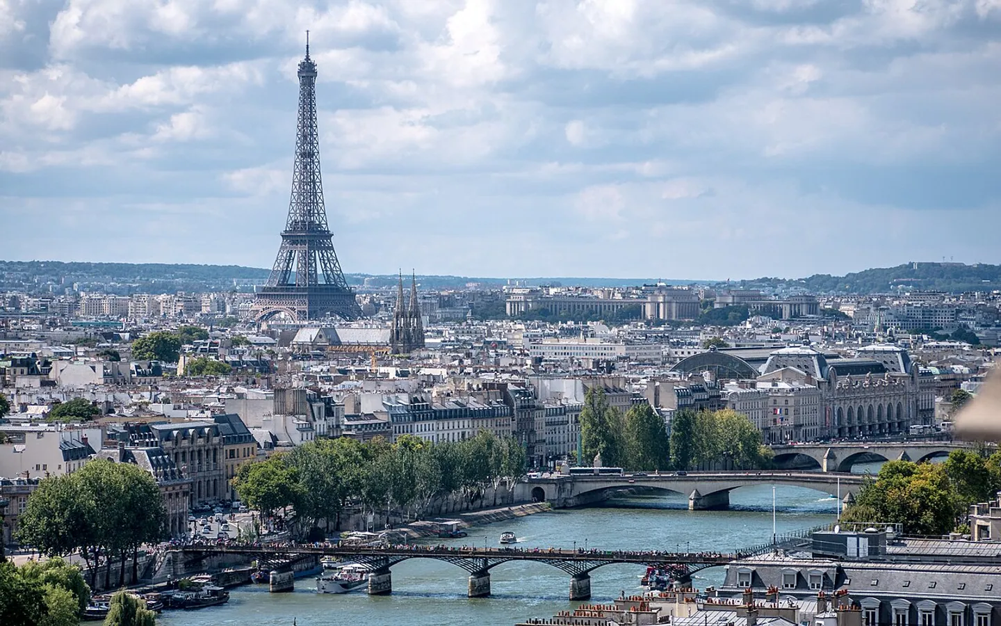 Paris private transfer service